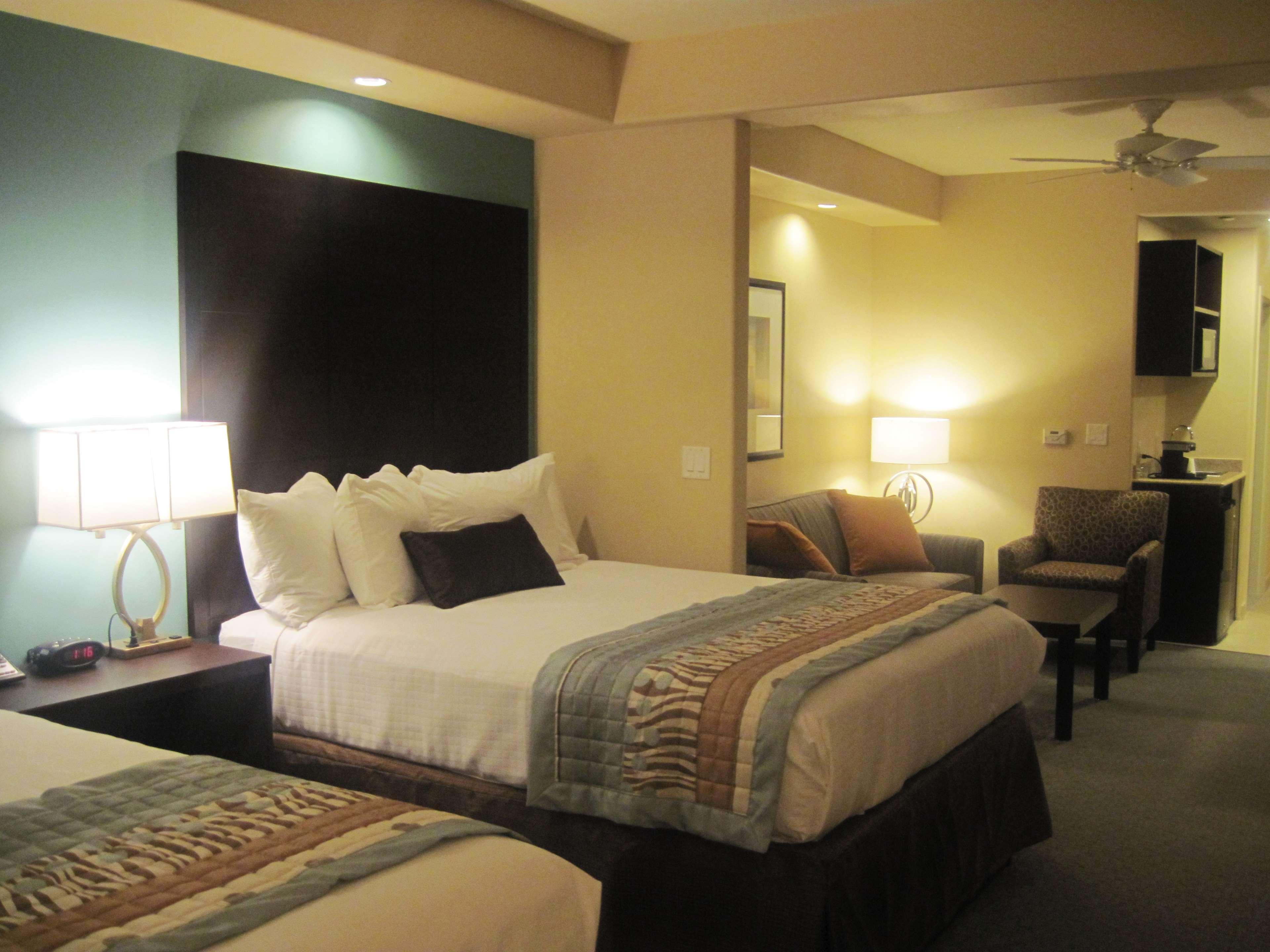 Best Western Plus Midland Suites Room photo